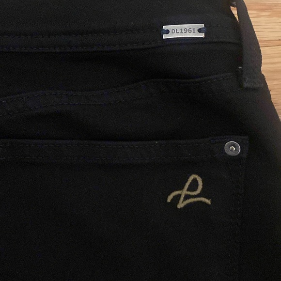 DL1961 Women's Black Jeans Size 26 - Picture 5 of 6